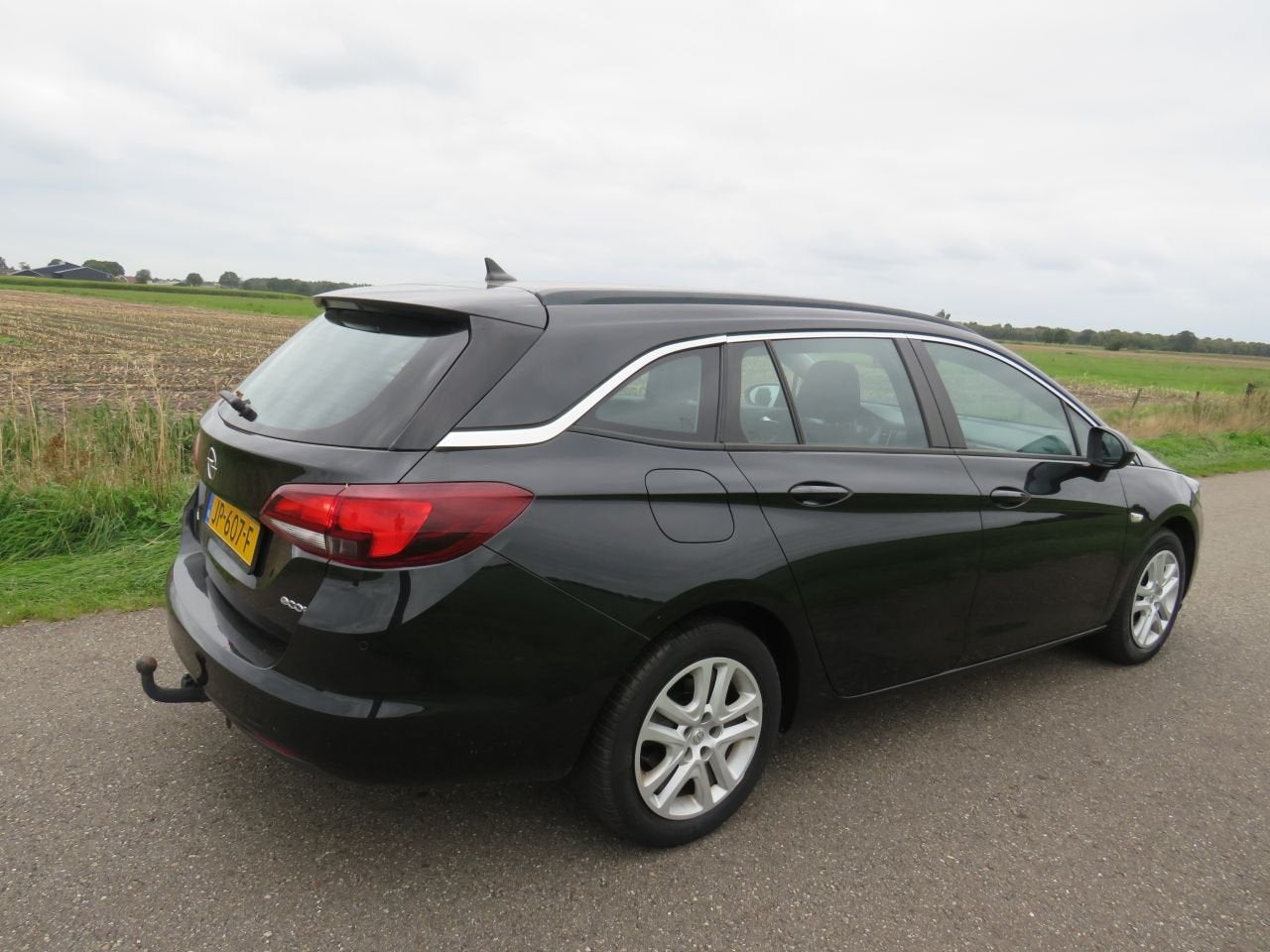 Opel Astra SPORTS TOURER+ 1.0 105pk BUSINESS 170.000km nap C, Webaccessibility@stellantis.com, Stellantis N.V., Zwart, Stationwagon