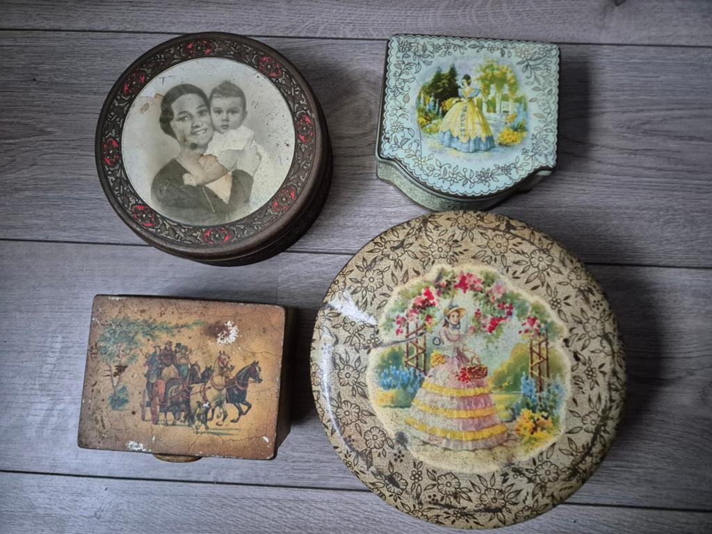 Set van 4 Vintage Blikken, Verzamelen, Blikken, Gebruikt, Koek(jes), Douwe Egberts, Ophalen of Verzenden