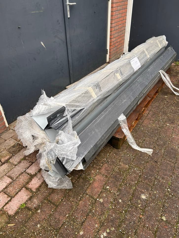 Partij Zetwerk dakrandprofielen - Nieuw ca 150 meter, Ophalen of Verzenden, Nieuw