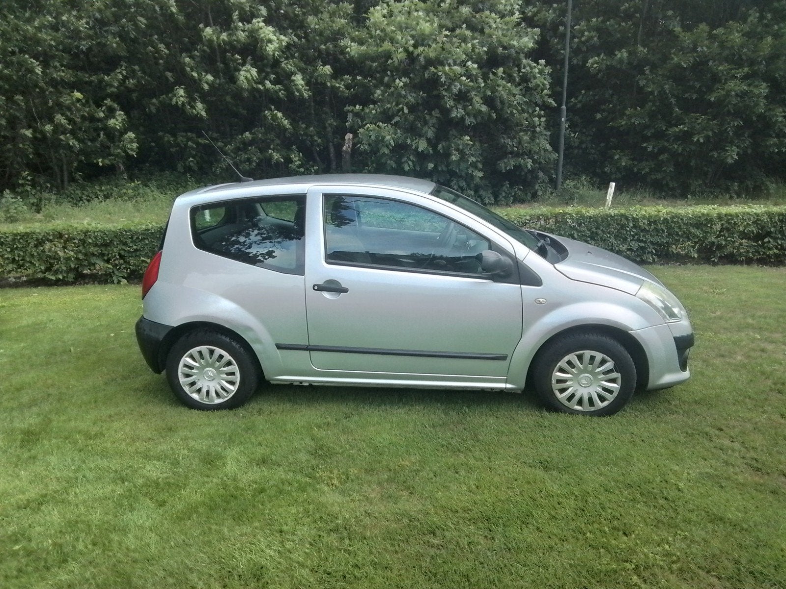 Citroën C2 1.1 I 2009 Grijs, Voorwielaandrijving, 450 kg, 31 €/maand, 4 cilinders
