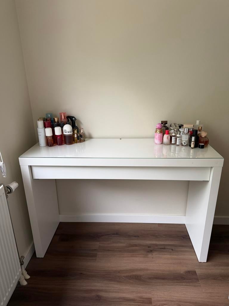IKEA MALM kaptafel / bureau wit 120x41 cm met lade, Huis en Inrichting, Tafels | Kaptafels, Gebruikt, 100 tot 150 cm, Ophalen of Verzenden
