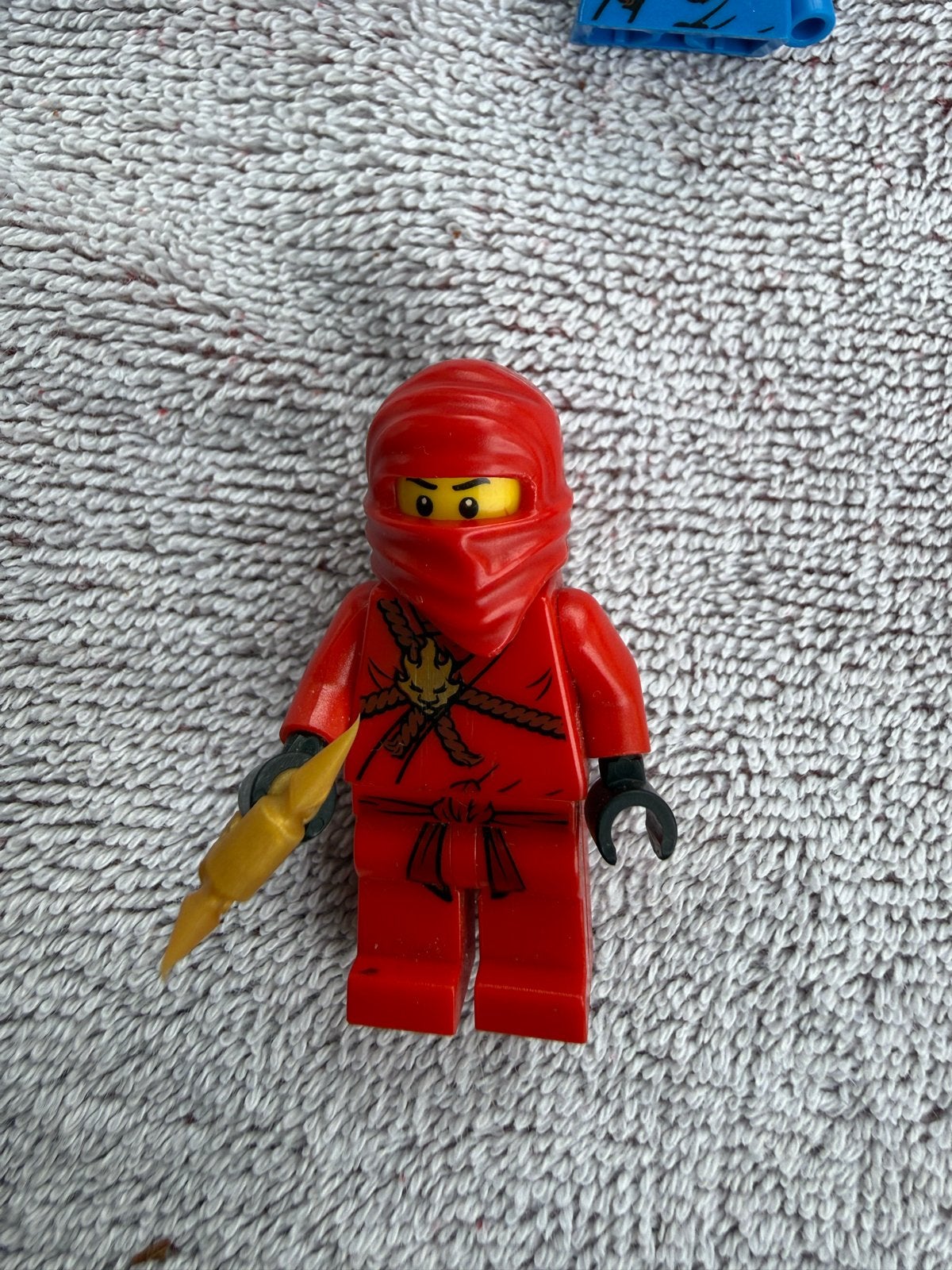 LEGO Ninjago Kai - Gouden Wapens Minifiguur (onjuist hoofd), Ophalen of Verzenden, Gebruikt, Overige merken