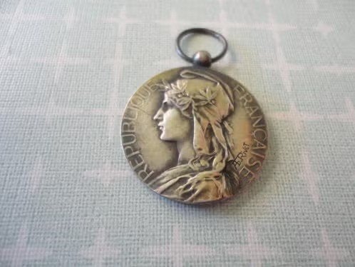 Franse vintage medaille, Decernee par la Federation Musicale, Verzenden, Overige materialen, Buitenland