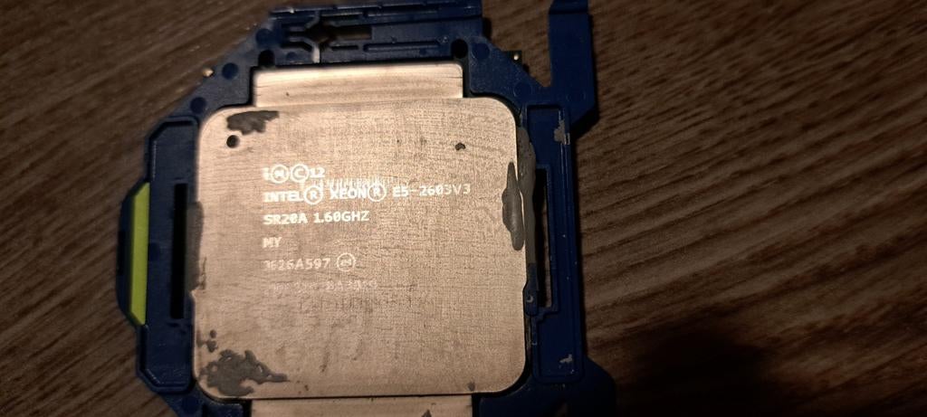 Intel xeon E5 2603v3, Computers en Software, Processors, Ophalen, Gebruikt