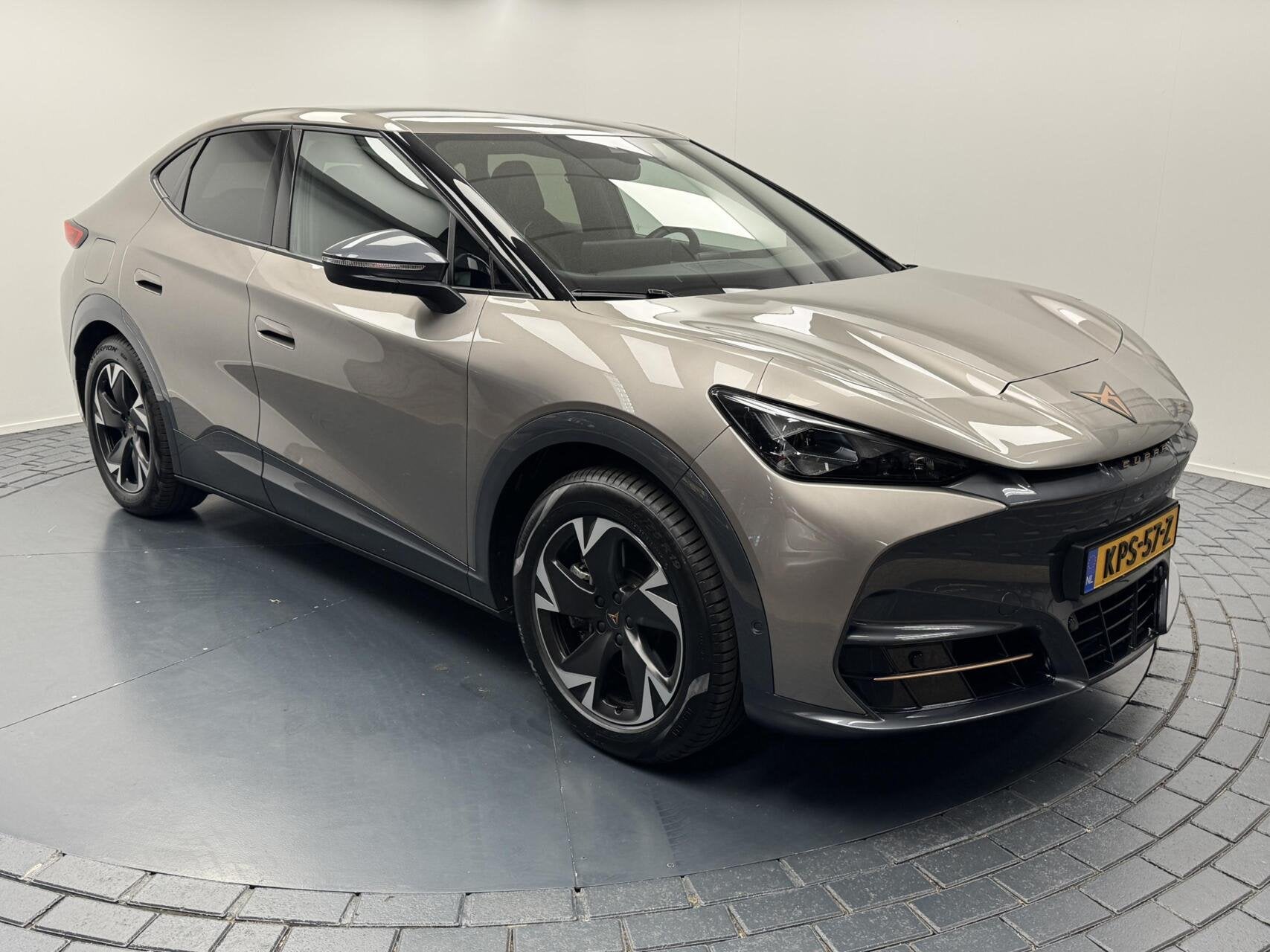 CUPRA Tavascan Essential 82 kWh 286PK Automaat-Navigatie-Ada, Auto's, Cupra, Automaat, Achterwielaandrijving, Gebruikt, 82 kWh