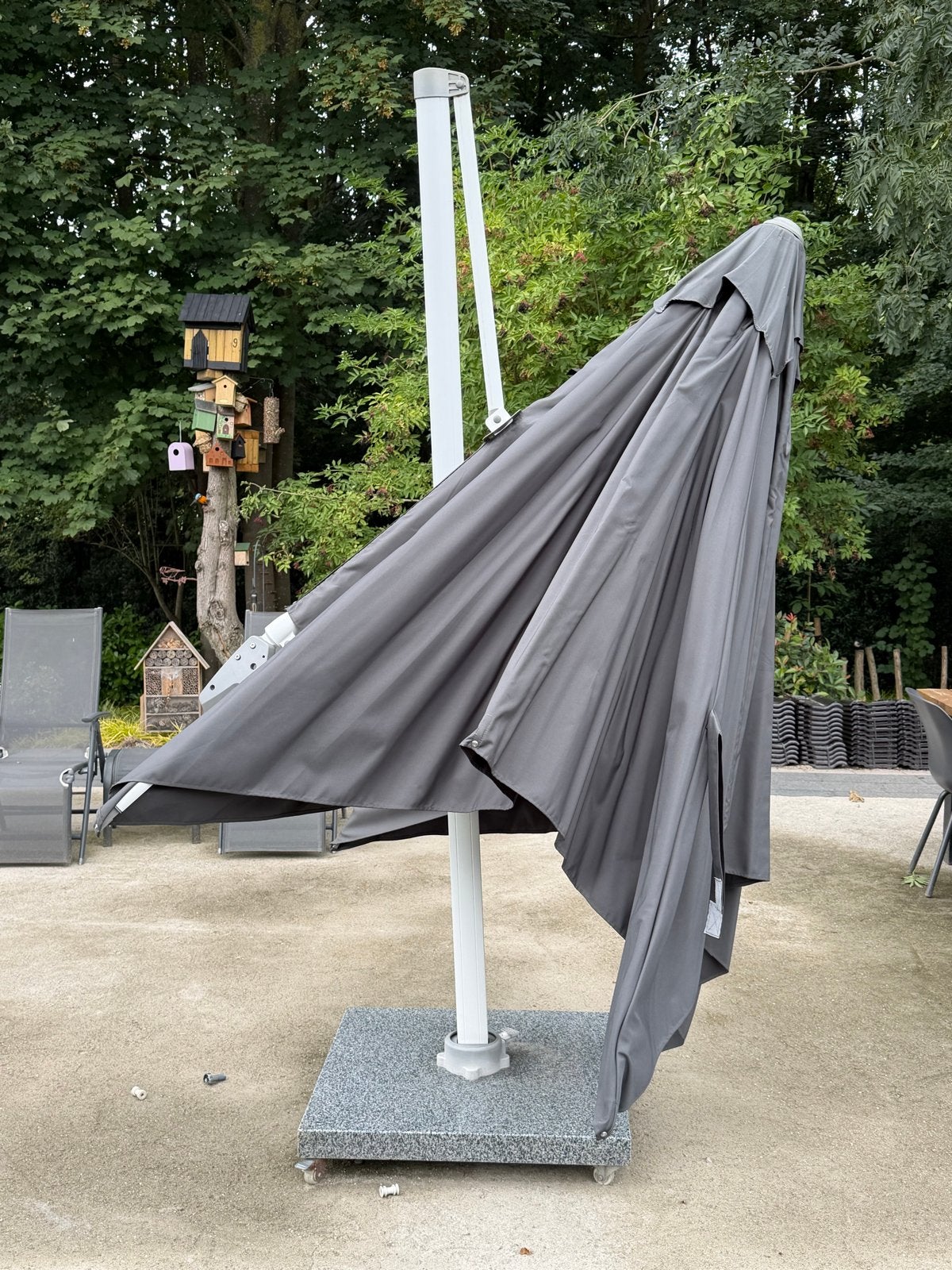 Grote zweefparasol zonder voet - defect, Tuin en Terras, Ophalen, Gebruikt, 2 tot 3 meter, Zweefparasol