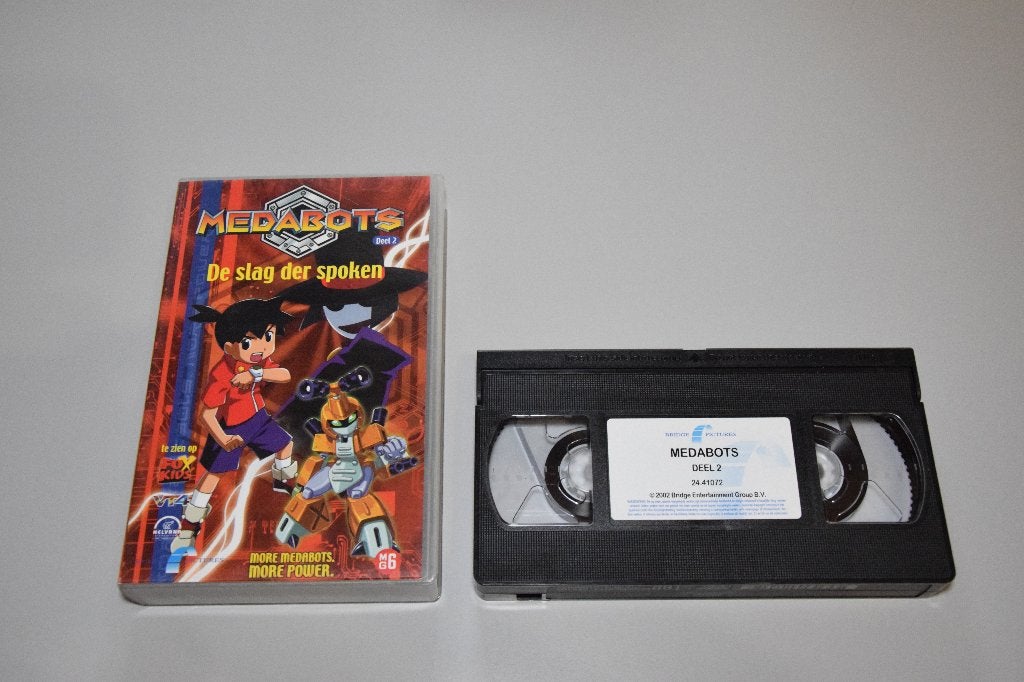 VHS: Medabots - De Slag der Spoken (deel 2), Gebruikt, Tekenfilm, Ophalen of Verzenden, Vanaf 6 jaar