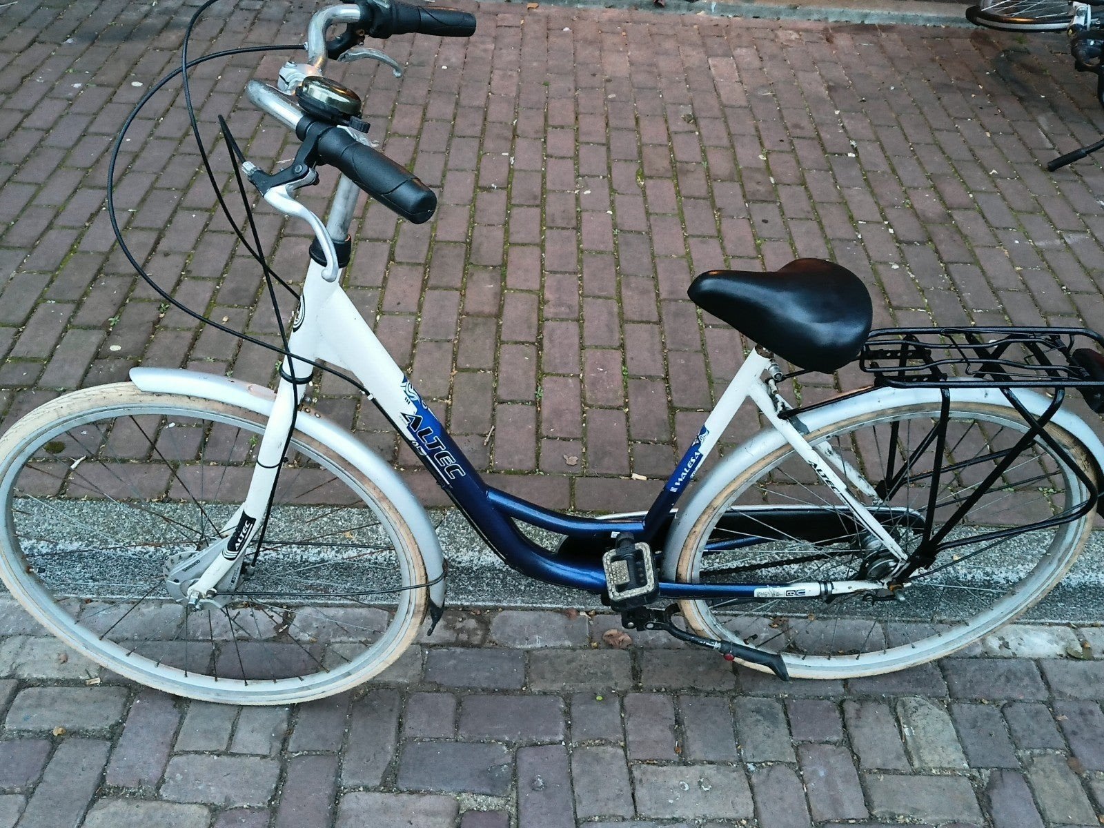 Damesfiets 28 inch met laag instap framehoogte 46cm, Fietsen en Brommers, Fietsen | Dames | Moederfietsen, Overige merken, Versnellingen