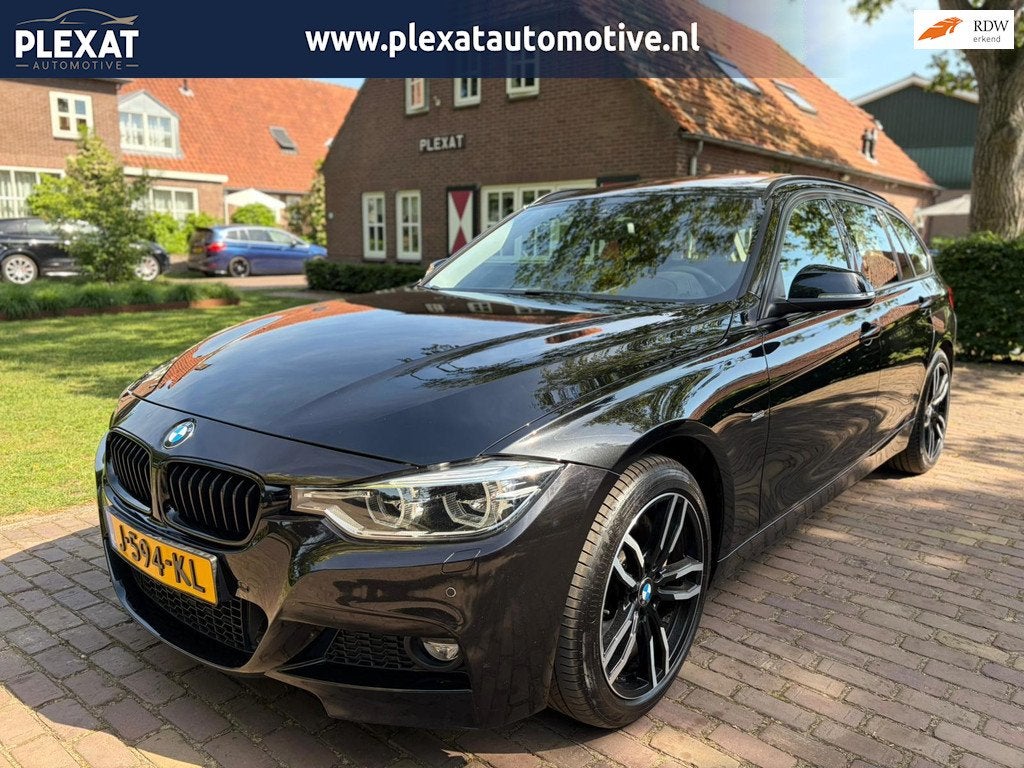 BMW 3-serie Touring 340i xDrive High Executive Aut. | Panora, Automatische klimaatregeling, Stof, 327 pk, Zwart