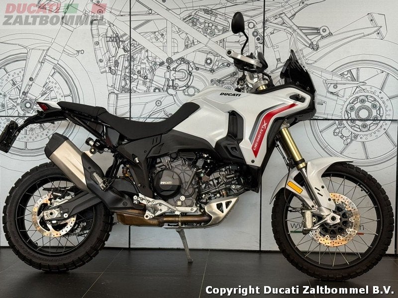 Ducati DESERTX (bj 2026), Motoren, 890 cc, Meer dan 35 kW, Toermotor, Gebruikt