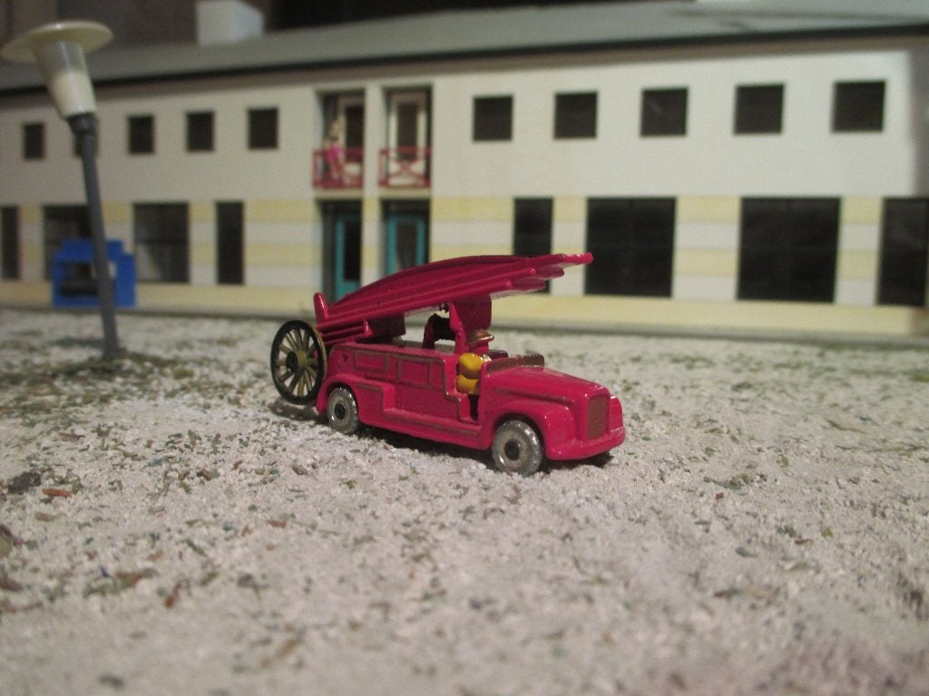 1/?? Dennis Ladder Truck Moko Lesney 9b 1993 heruitgave, Ophalen of Verzenden, Zo goed als nieuw, Auto
