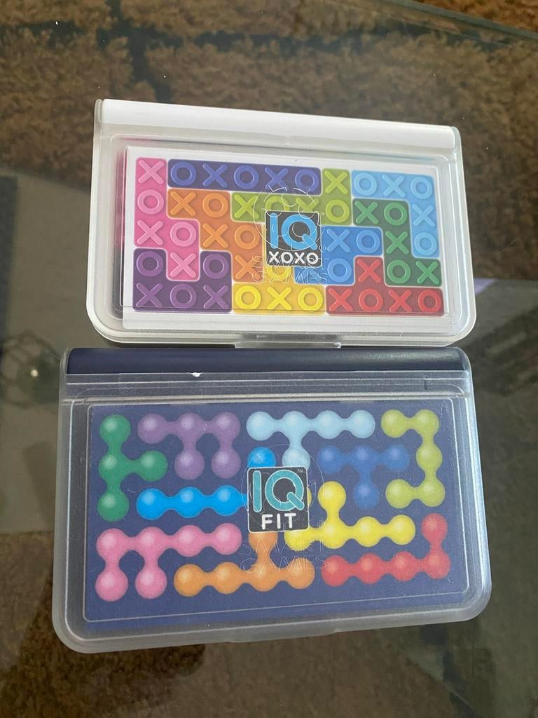 SmartGames IQ XOXO & IQ Fit Puzzels - Set van 2, Ophalen of Verzenden, Zo goed als nieuw, Rubik's of 3D-puzzel