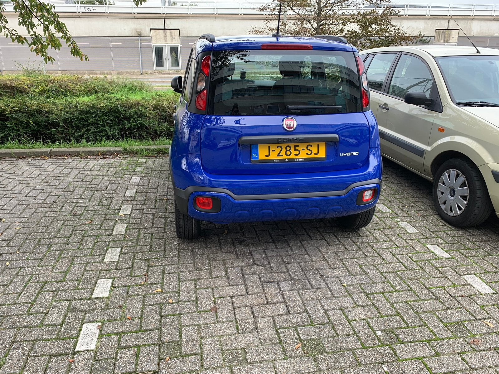 Fiat Panda 1.0 70pk Hybrid 2020 Blauw, Auto's, Voorwielaandrijving, 40 €/maand, Zwart, Panda