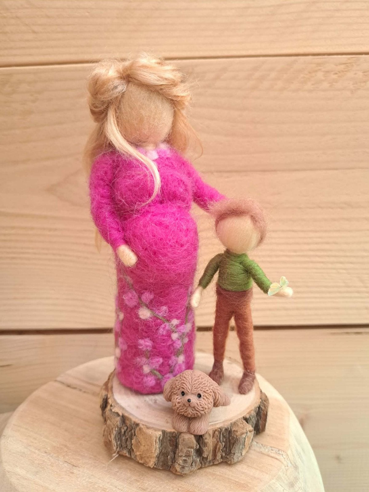 Seizoenstafel babykamer zwangere moeder/ zoon roze naaldvilt, Ophalen of Verzenden, Nieuw, Figuurtje(s)