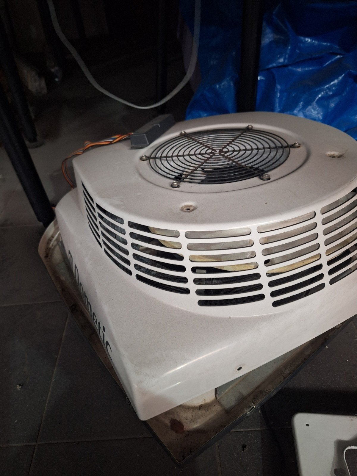 Dometic dakairco voor camper of caravan, Ophalen, Gebruikt, Minder dan 60 m³, Ventileren