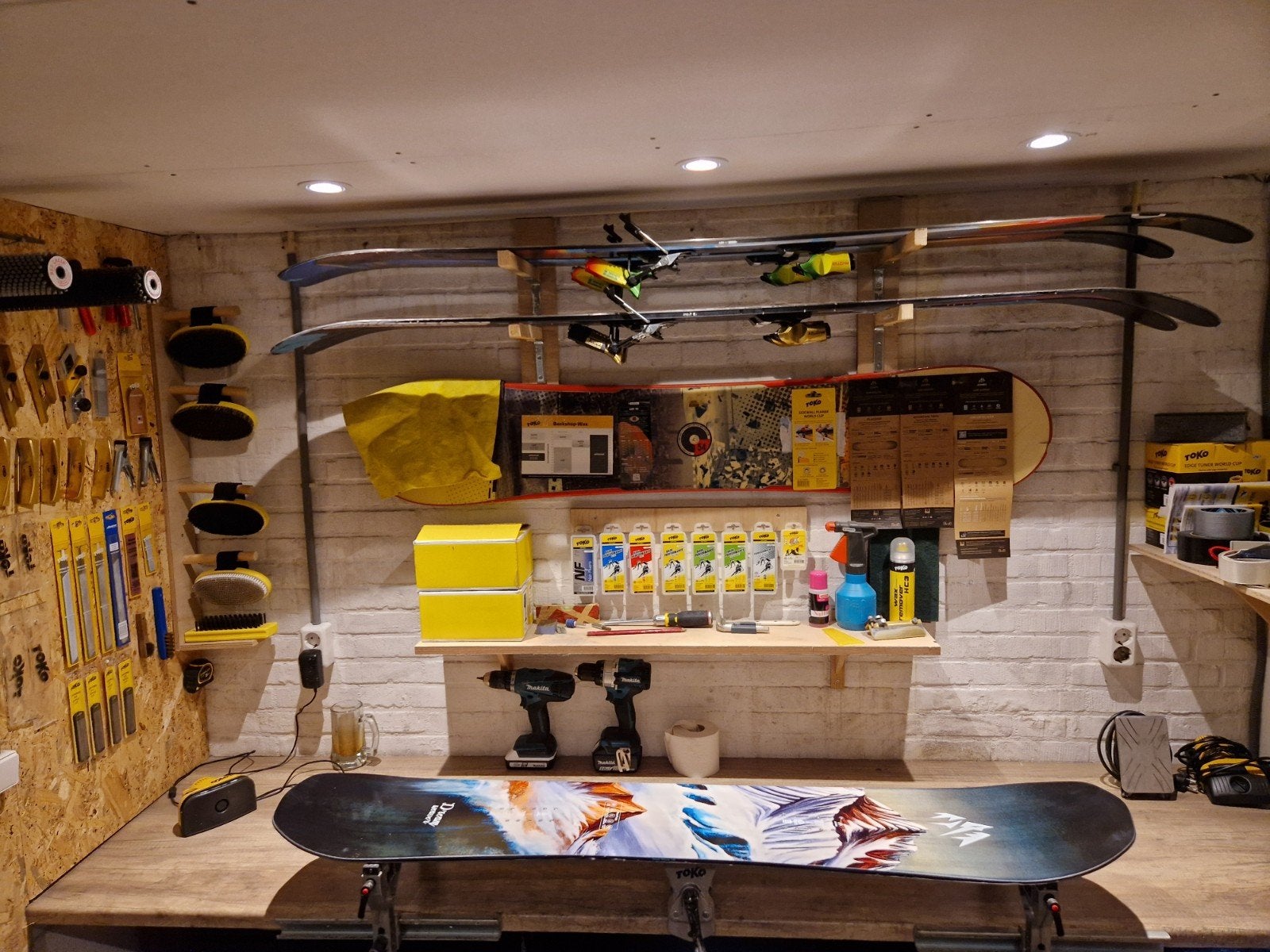 Ski en snowboard onderhoud (slijpen, waxen, repareren), Ophalen of Verzenden, Zo goed als nieuw, Board