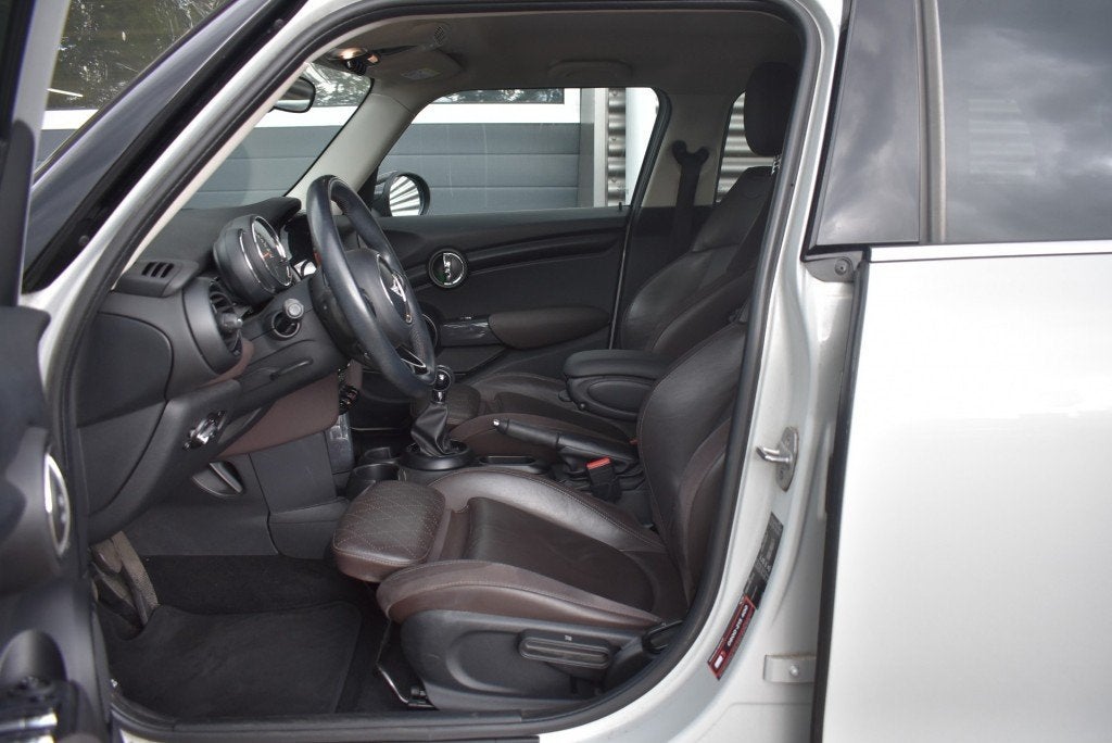 Mini COOPER 1.5 COOPER CHILI S.BNS / CLIMA / STOELVERW. / CR, Auto's, 136 pk, 49 €/maand, Bedrijf, Handgeschakeld