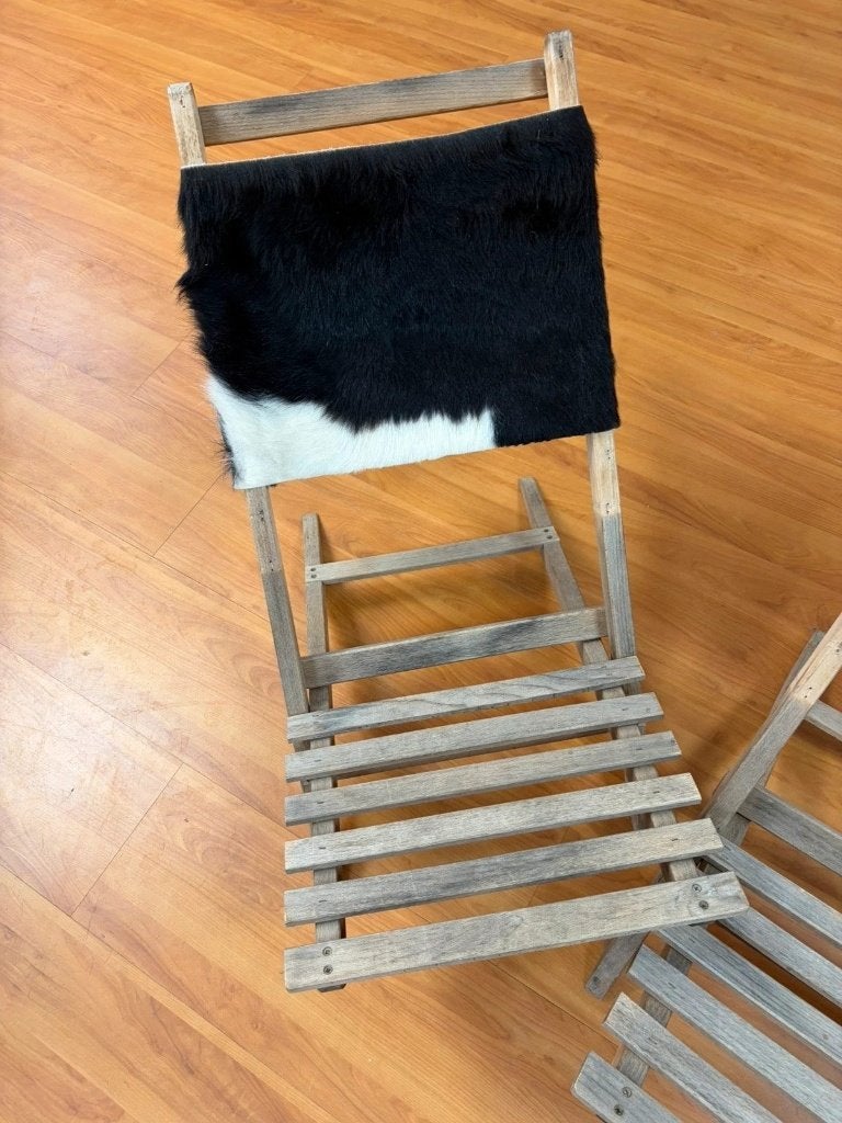 2 stuks Handige vouwstoeltjes met koeienhuid bewerkt, Gebruikt, Djt@dejuistetoon.eu, Ophalen of Verzenden, Mon Plaisir 19, Etten-Leur, Netherlands