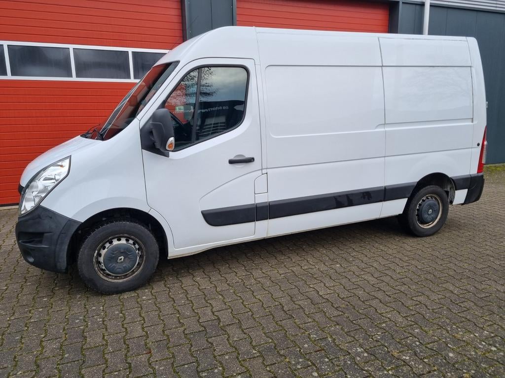 Renault master l2h2 130pk airco, camera, trekhaak, cruise, Particulier, Te koop