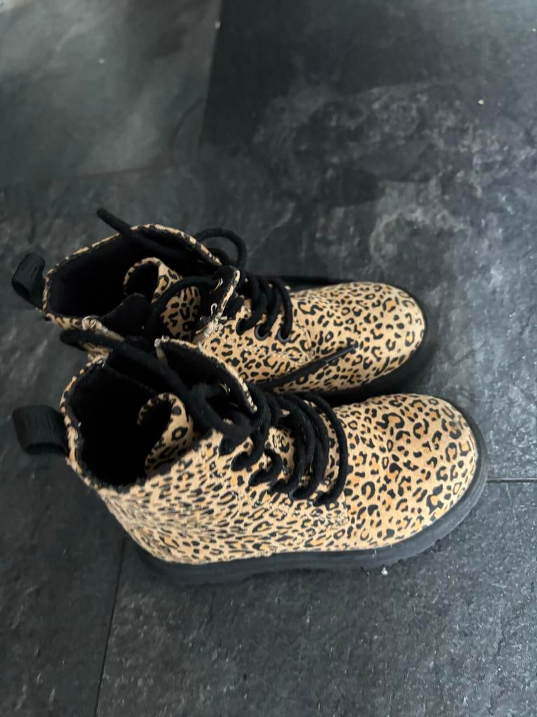 Leopardprint laarzen maat 23, Kleding | Dames, Schoenen, Ophalen of Verzenden, Gedragen, Bruin, Lage of Enkellaarzen