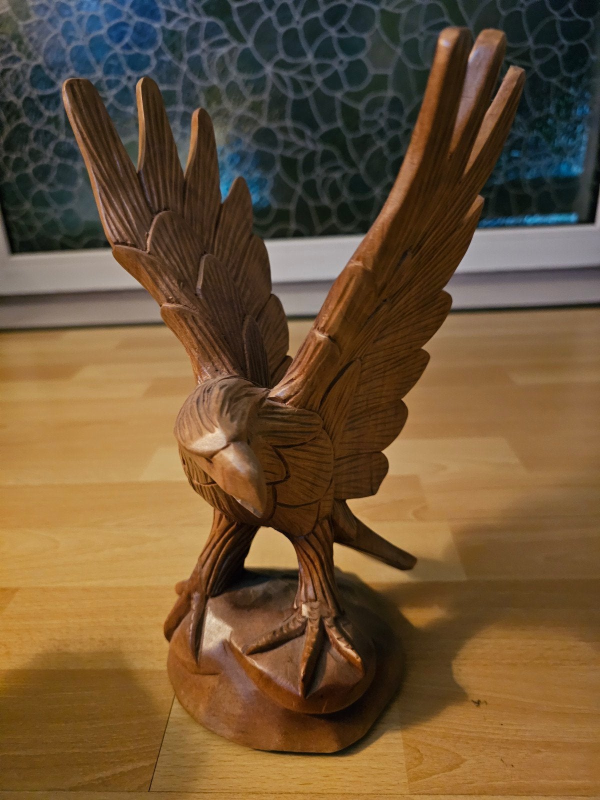 Twee Adelaar Beelden - Houtsnijwerk en Composiet, Ophalen of Verzenden, 20 - 50 cm, Beeld, Hout