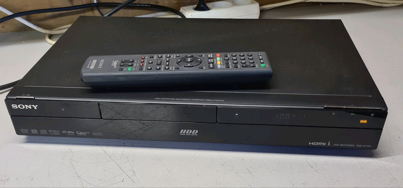 Sony rdr-at105 dvd speler / recorder + afstandsbediening nr2, Gebruikt, Met harddisk, Dvd-recorder, Ophalen of Verzenden