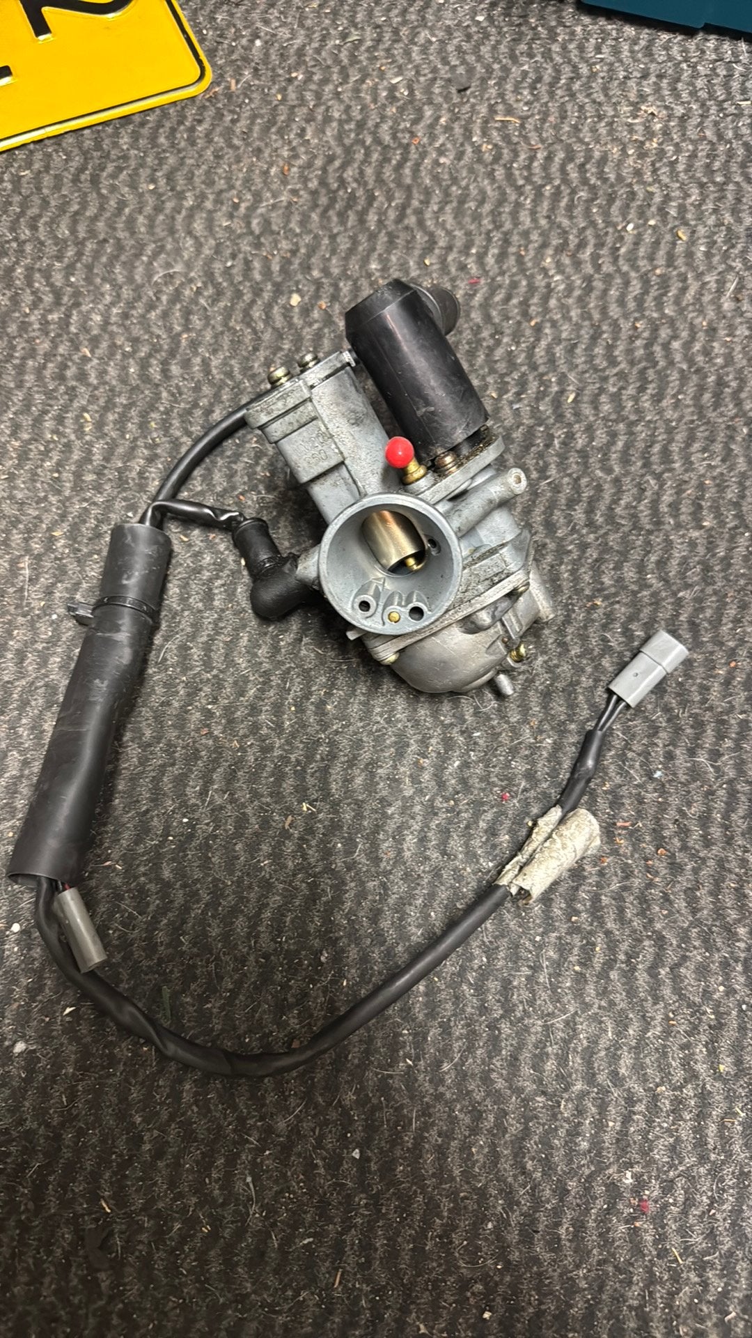 125 / 150 / 172 / 180 cc carburateur 20 mm mikuni, Ophalen, Zo goed als nieuw, Carburateur