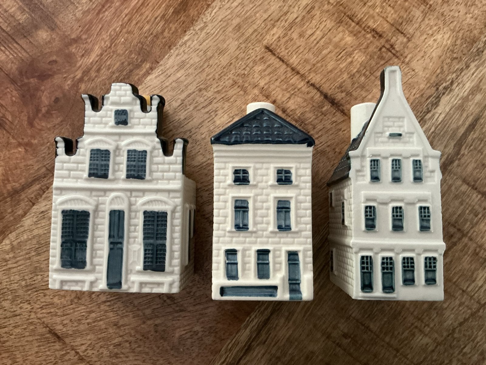 KLM huisjes Bols nrs. 76 (gevuld), 26 en 31, Ophalen of Verzenden, Gebruikt, 61 t/m 80, Gevuld