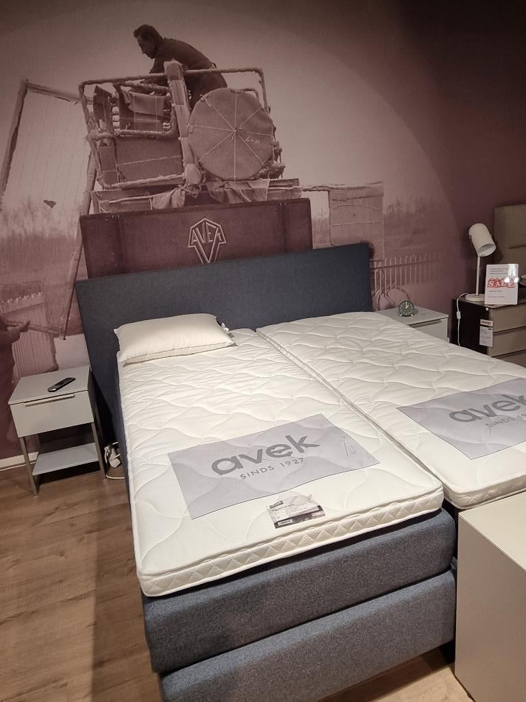 Deelbare Avek boxspring 1927 electrisch verstelbaar 180x210, Ophalen, Blauw, 210 cm, 180 cm