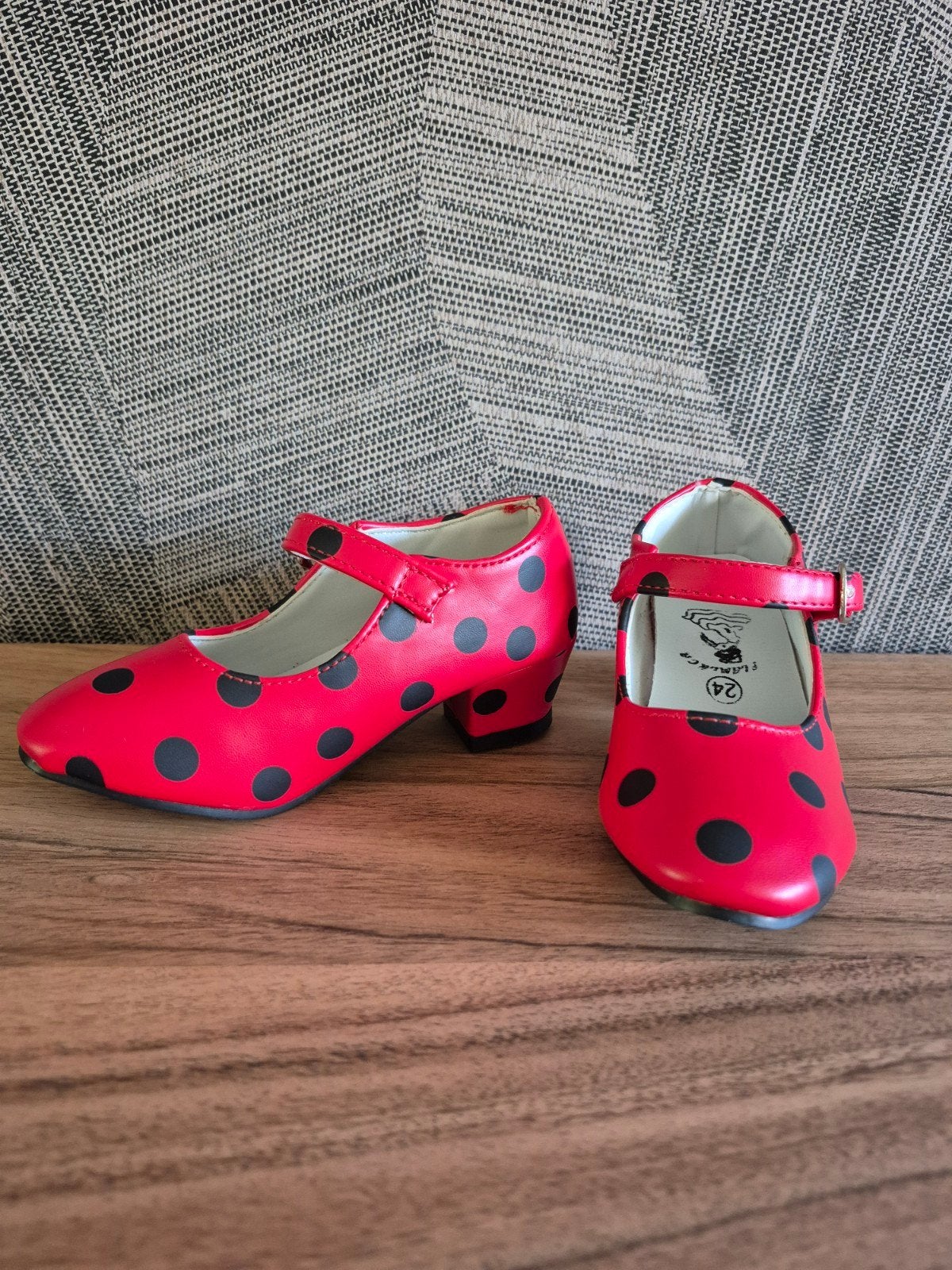 Spaanse polkadot schoentjes - maat 24 (22-23) - NIEUW, Schoentjes, Meisje, Nieuw, Ophalen of Verzenden