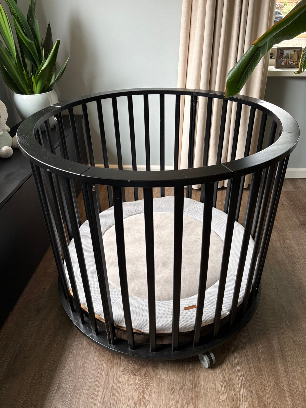 Ronde zwarte box, Kinderen en Baby's, Ophalen, Gebruikt, Rond, In hoogte verstelbaar