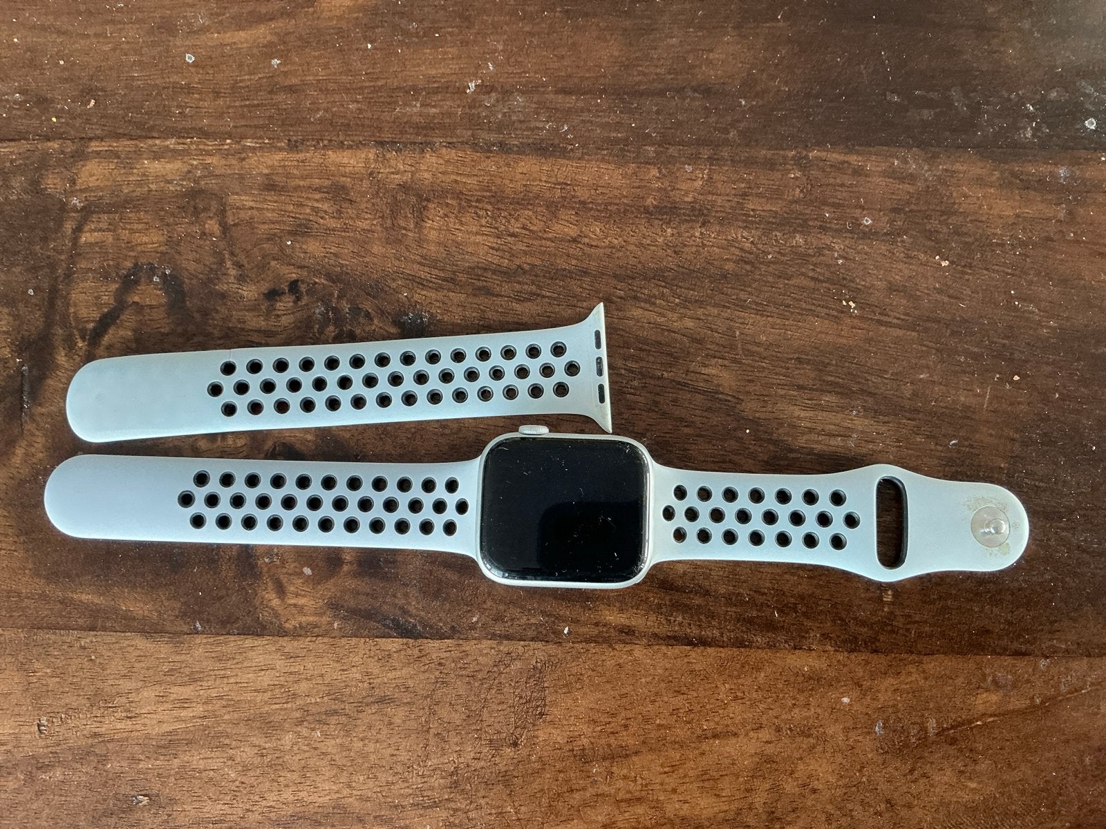 Foto 2 van Apple Watch Nike+ 44mm Aluminium (Model A1978)