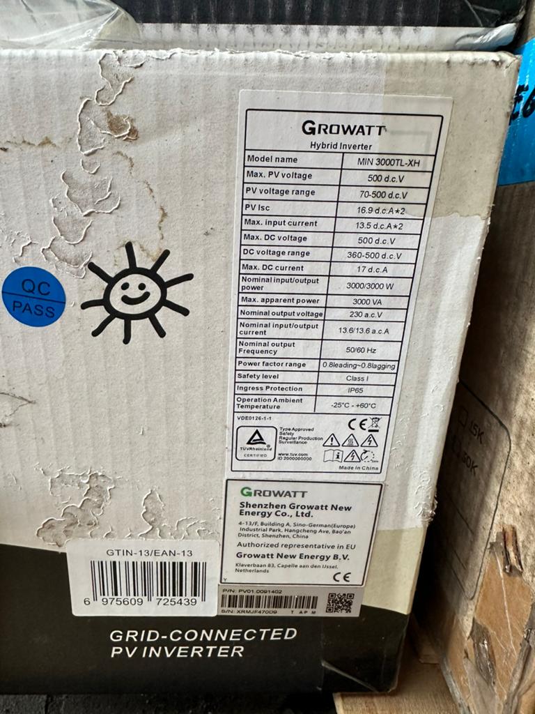 6 omvormers Growatt en Solax, Ophalen