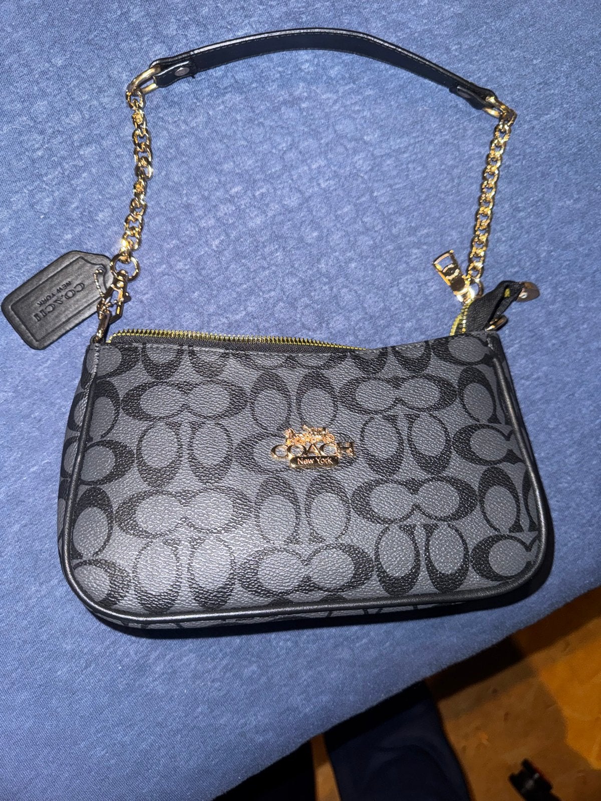 Nieuwe Coach Schoudertasje - Zwart Monogram, Ophalen of Verzenden, Nieuw, Zwart, Schoudertasje