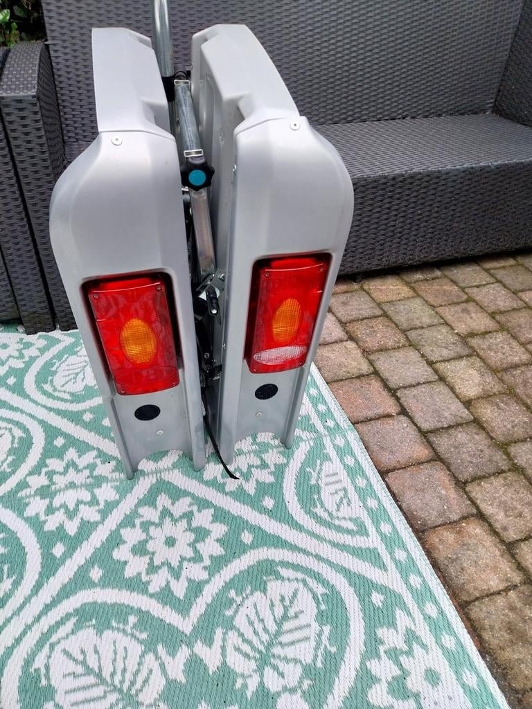Opvouwbare fietsendrager met verlichting, Ophalen, Gebruikt