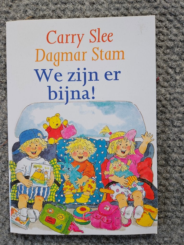 Carry Slee, we zijn er bijna!, Fictie algemeen, Verzenden, Carry Slee, Zo goed als nieuw