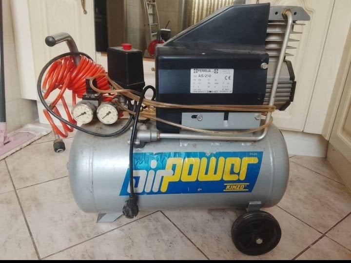 Ferrua AS/210 Airpower Kinzo Compressor - 8 bar, 210 l/min, Ophalen, Gebruikt, 25 tot 100 liter, 200 tot 400 liter/min