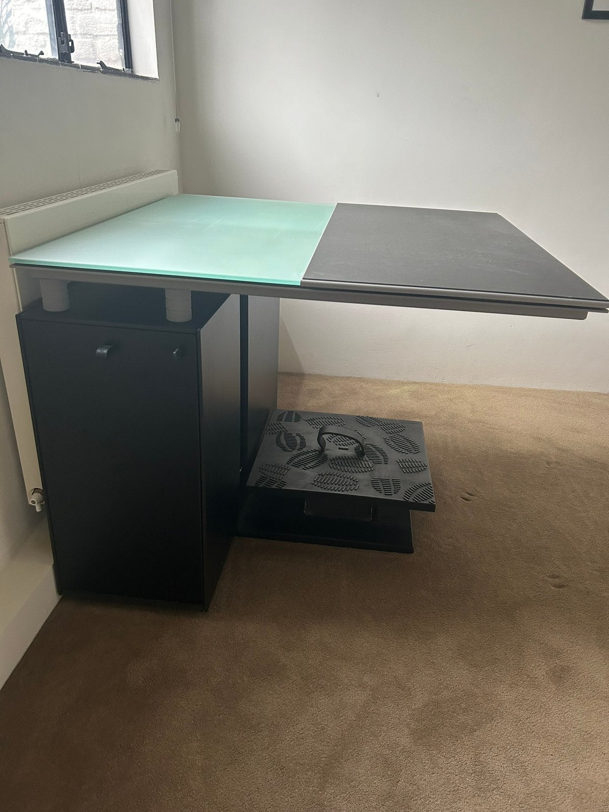 Bulo M2 bureau, Zwart, 100 cm, Ophalen of Verzenden, Zo goed als nieuw
