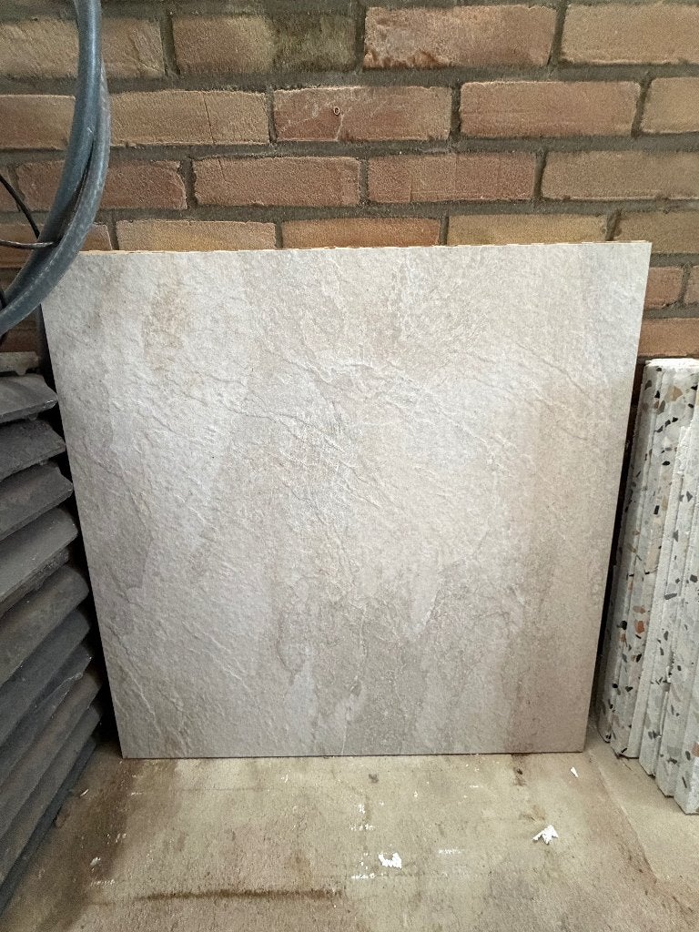 Greige badkamervloertegels, Ophalen, 60 cm of meer, Nieuw, Minder dan 5 m²
