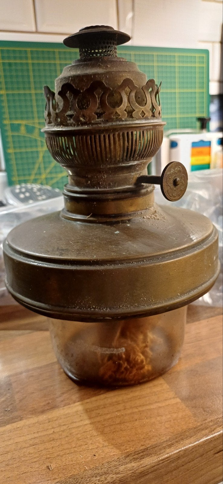 Antieke olielamp - Messing en glas, Ophalen of Verzenden