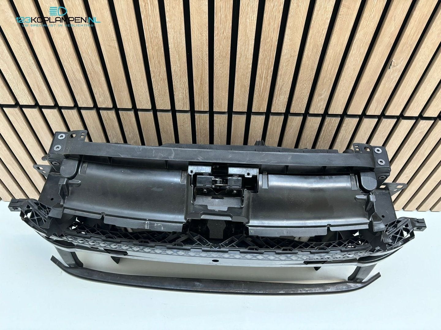 VW Volkswagen Passat B8 2.0 TDI voorfront bumperbalk koelerp, Auto-onderdelen, Ophalen, Gebruikt, -, Volkswagen