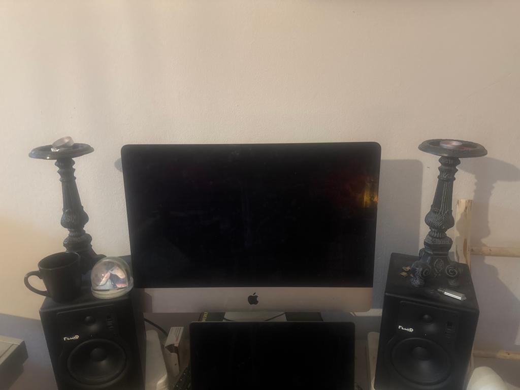 iMac (21.5 inch) + Magic Mouse en Apple toetsenbord, Ophalen, 8 GB, IMac, Zo goed als nieuw