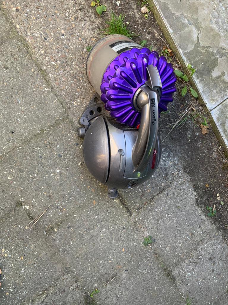 DEFECT: Dyson stofzuiger DC52, Ophalen of Verzenden, Dyson, Niet werkend, Minder dan 1200 watt