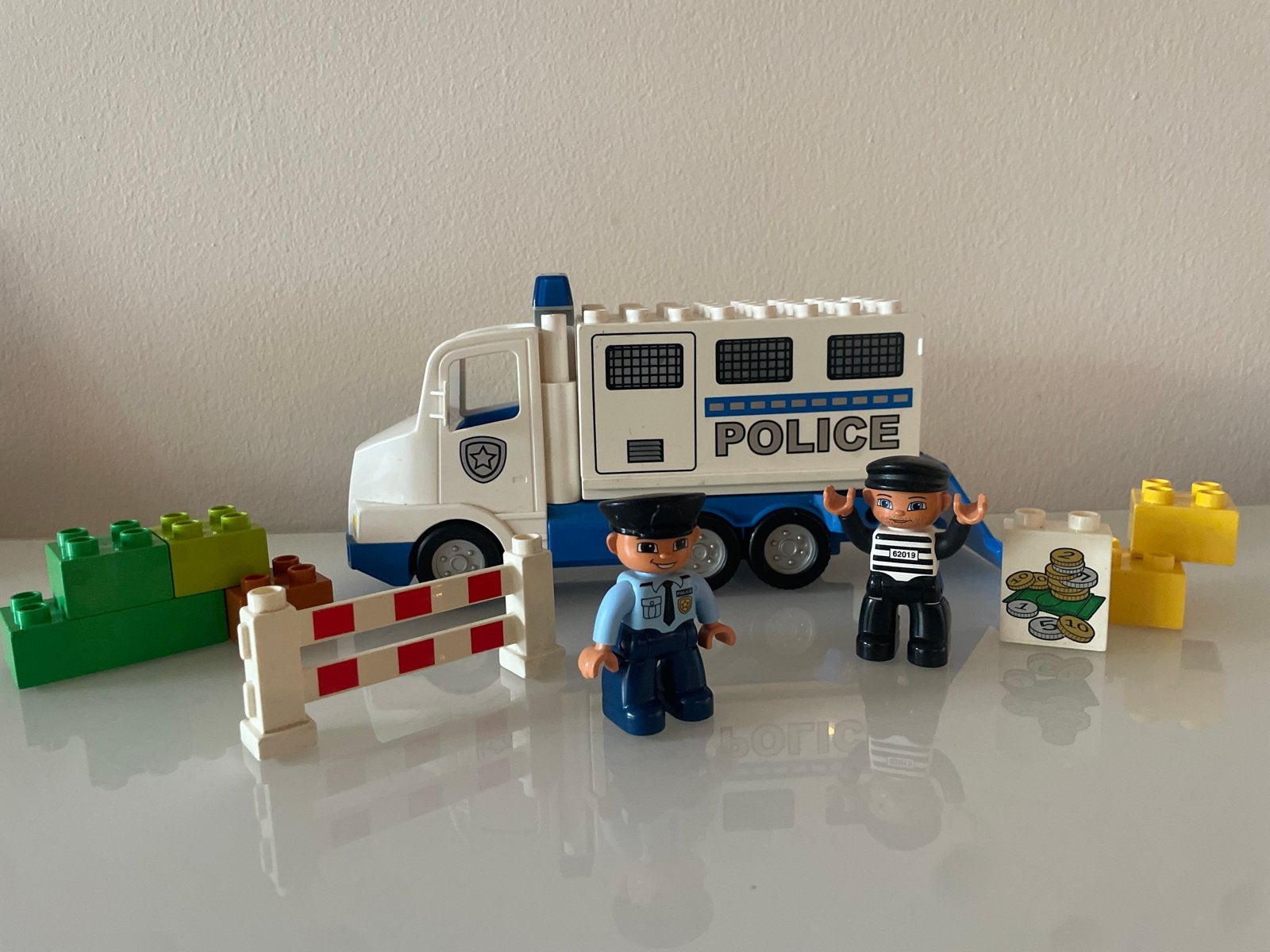 Duplo Politiebus 5680 met figuren en accessoires, Ophalen of Verzenden, Compleet, Duplo, Complete set