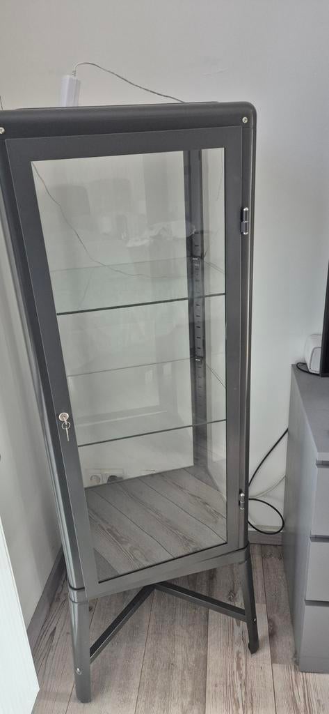 Fabrikör vitrinekast ikea met verlichting, Ophalen, 50 tot 100 cm, Zo goed als nieuw, Glas