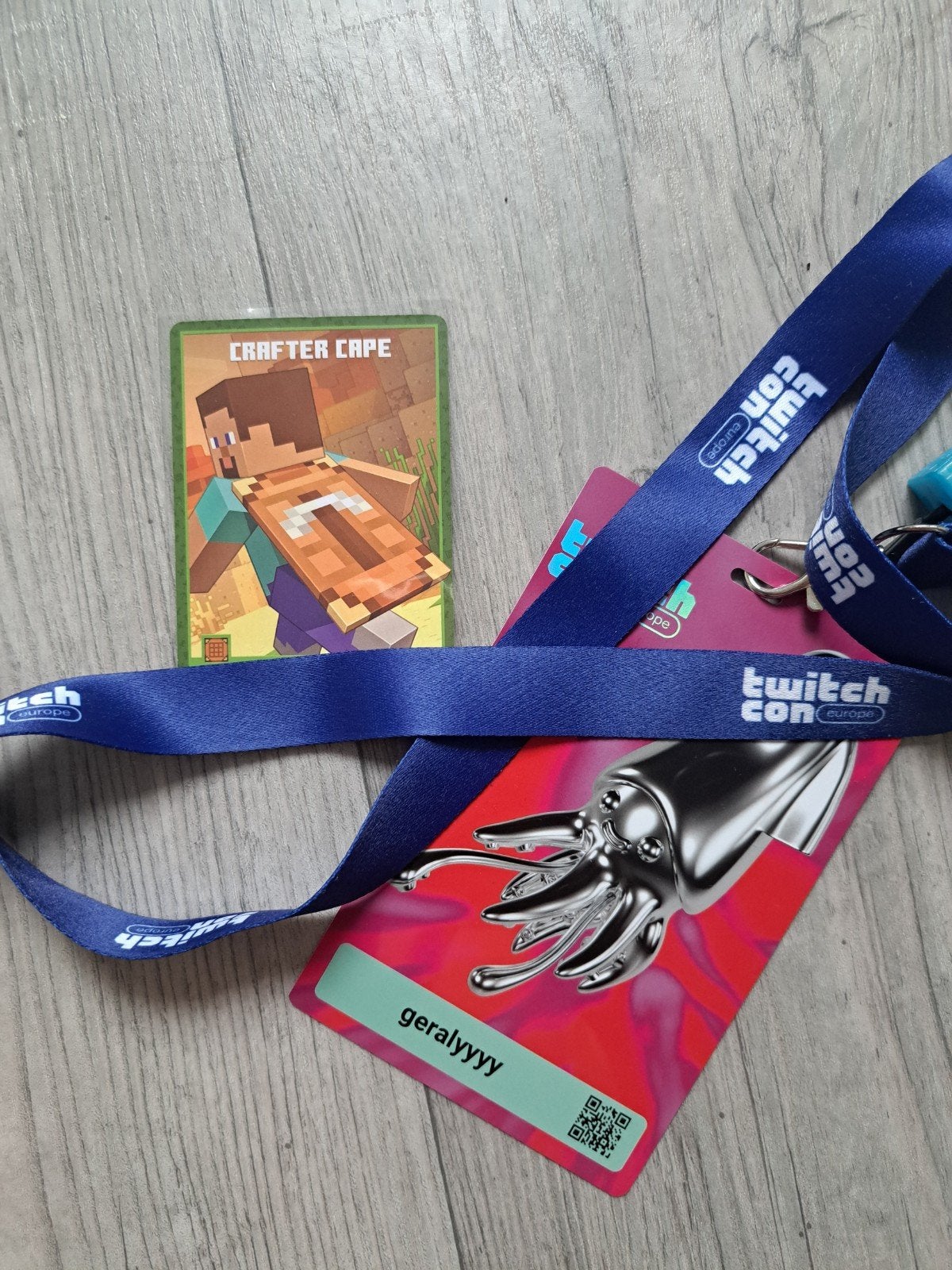 Exclusieve Minecraft crafter cape Twitchcon, Spelcomputers en Games, 1 speler, Ophalen of Verzenden, Zo goed als nieuw, Vanaf 7 jaar