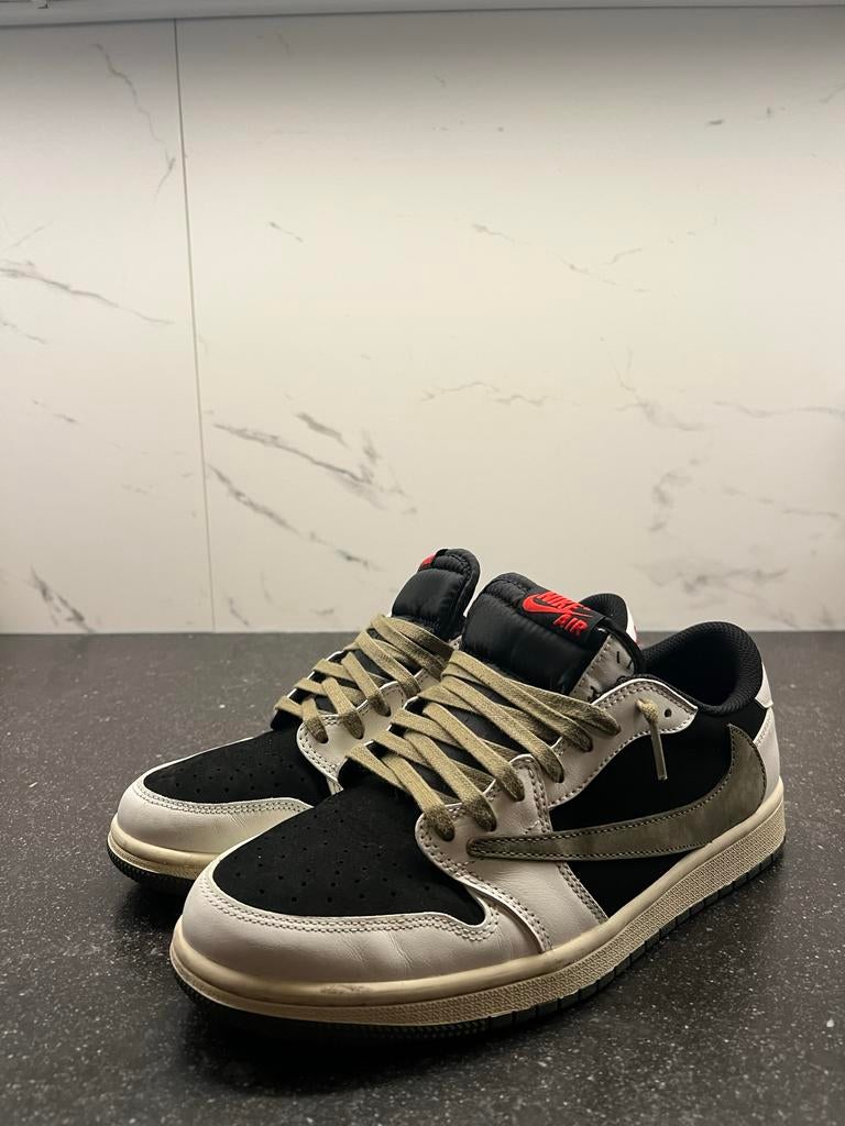 Nike Air Jordan 1 Low Travis Scott Reverse Mocha, Kinderen en Baby's, Ophalen of Verzenden, Zo goed als nieuw, Jongetje of Meisje