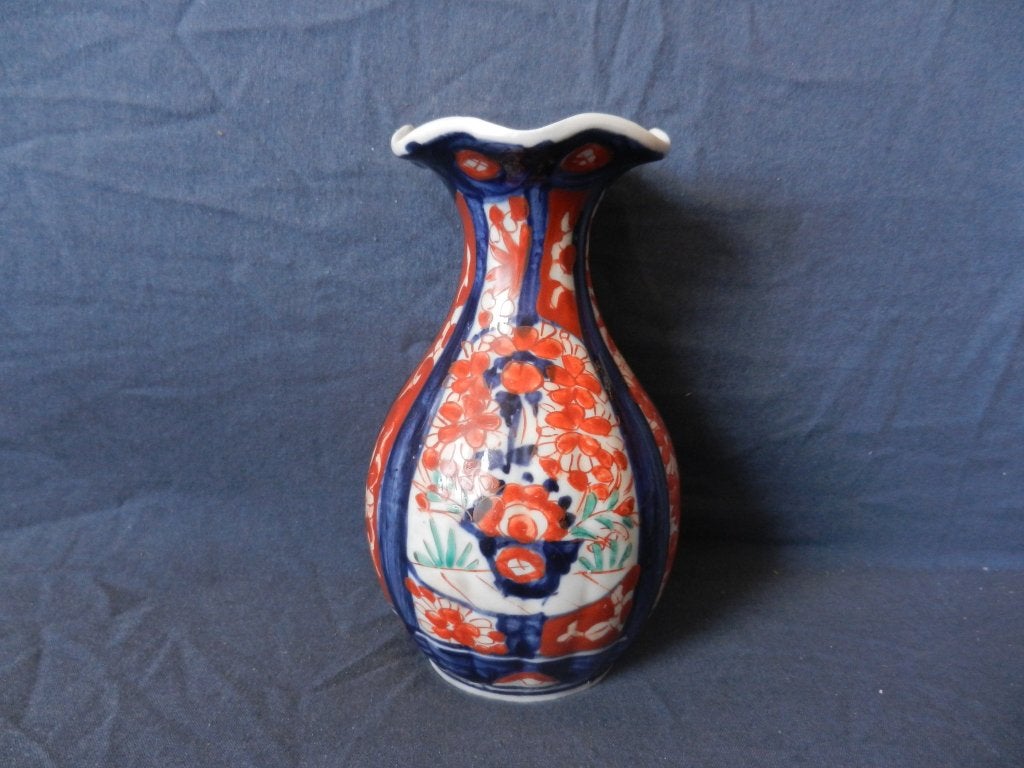 Slanke Imari vaas met bloempotten Japan ca. 1900 h. 15,5 cm., Ophalen of Verzenden