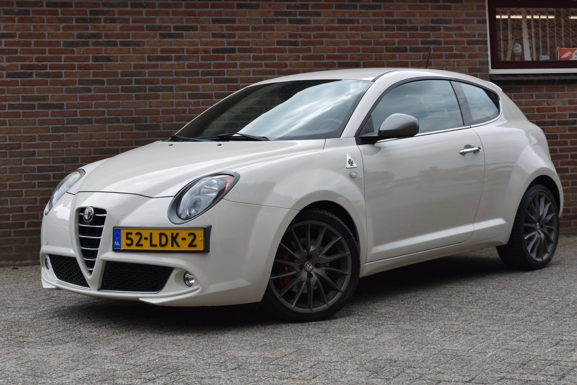 Alfa Romeo MiTo 1.4 T Quadrifoglio Verde '10 Navi Clima Lede, Auto's, Alfa Romeo, Voorwielaandrijving, Euro 5, Gebruikt, Zwart
