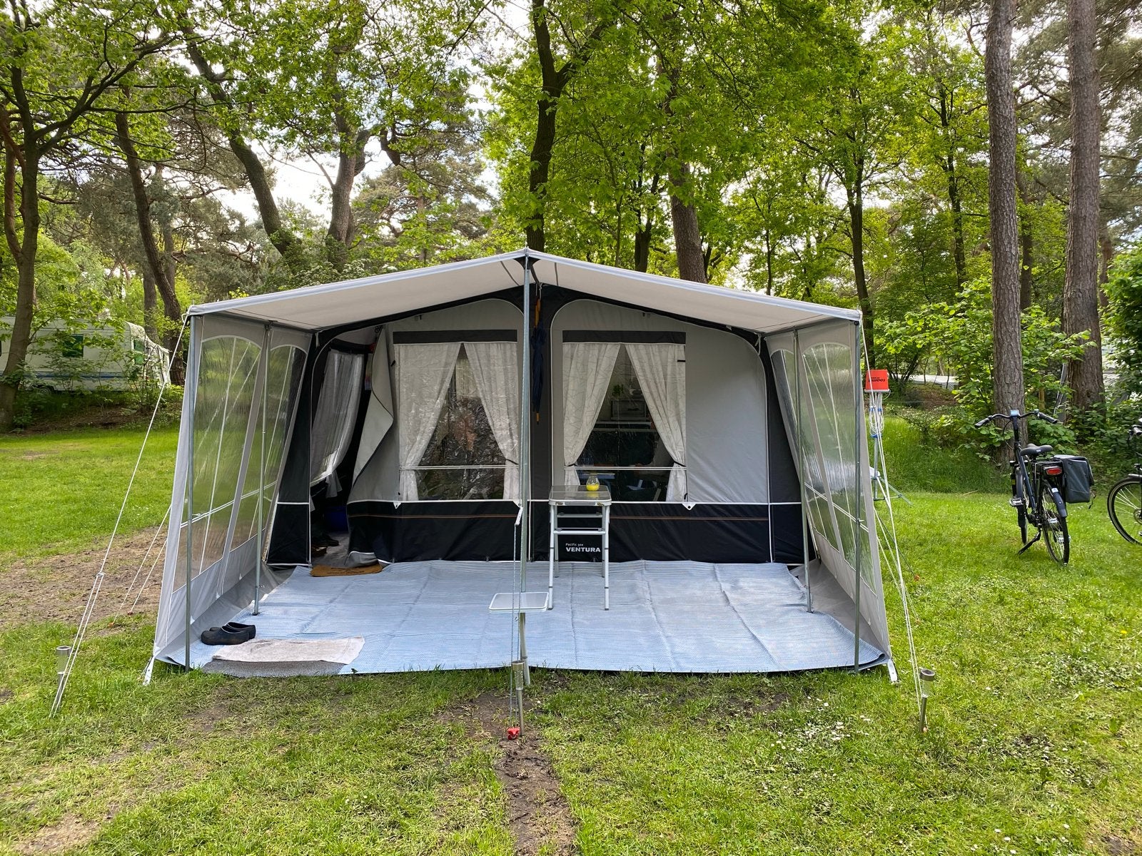 Luifel voor een voortent met omloopmaat 12, Ophalen
